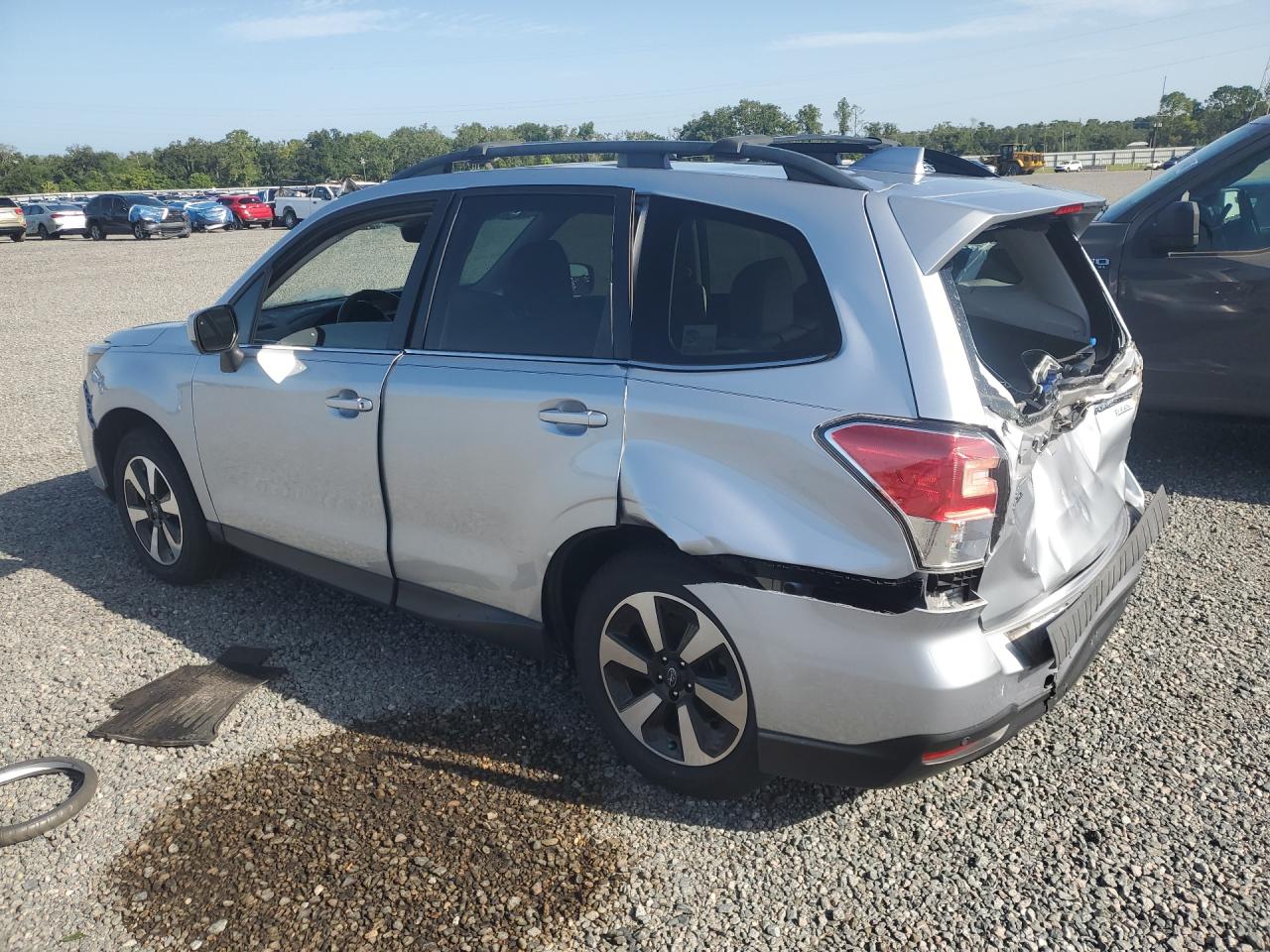 2017 SUBARU FORESTER