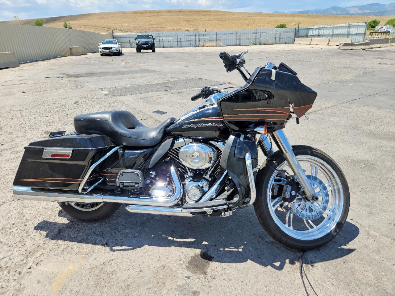 2011 HARLEY-DAVIDSON FL