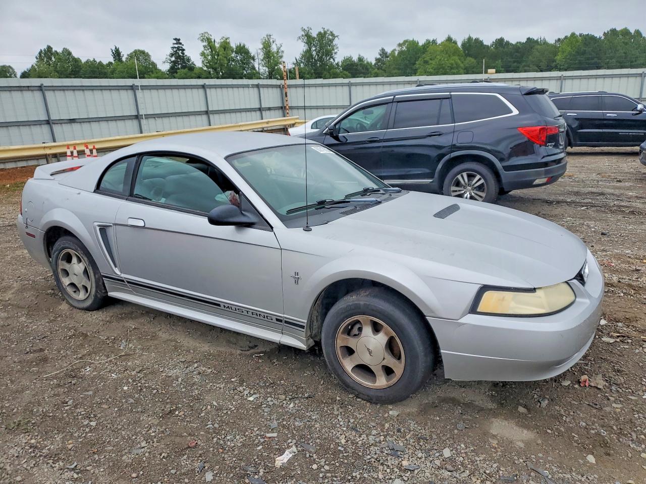 2000 FORD MUSTANG