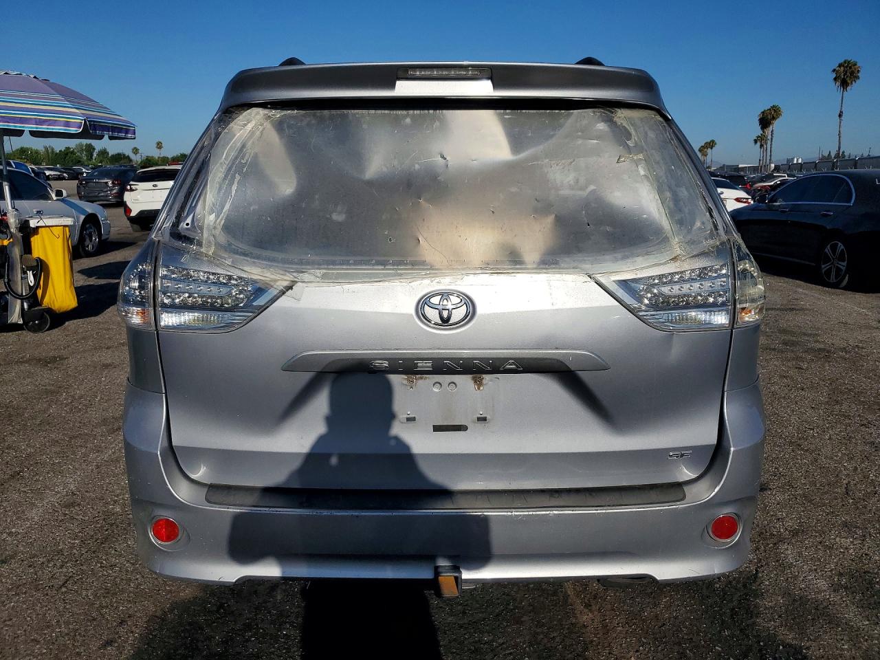 2013 TOYOTA SIENNA