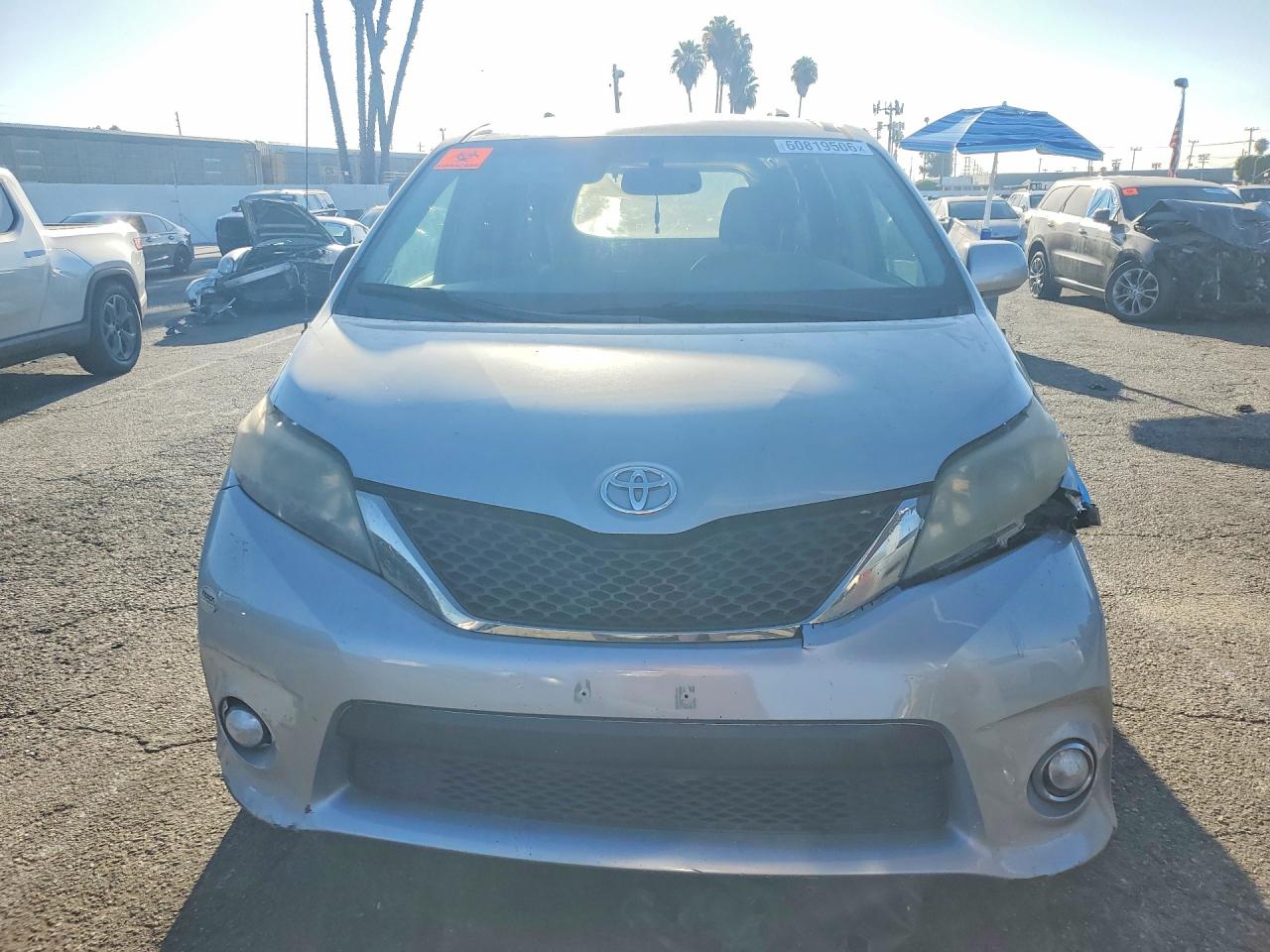 2013 TOYOTA SIENNA
