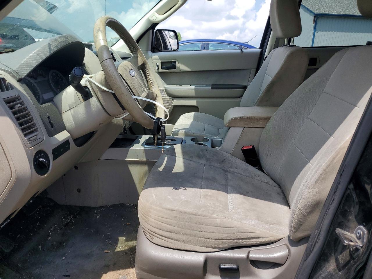 2011 FORD ESCAPE