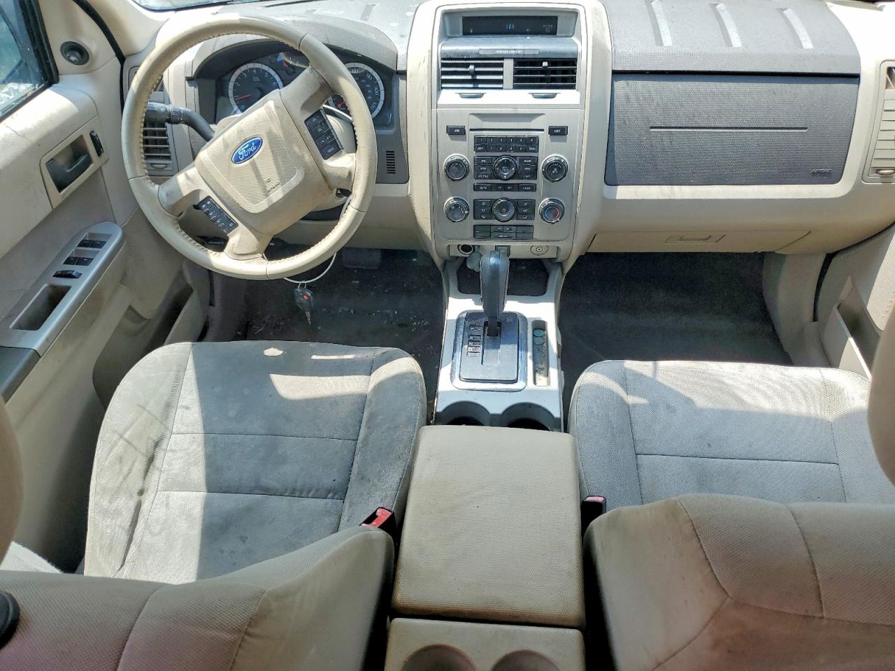 2011 FORD ESCAPE