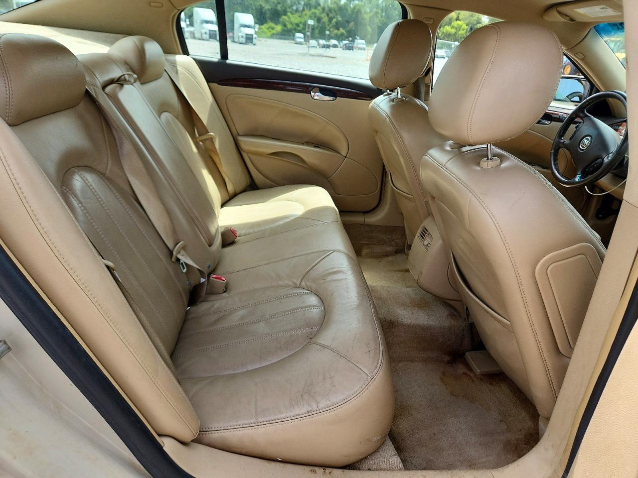 2011 BUICK LUCERNE