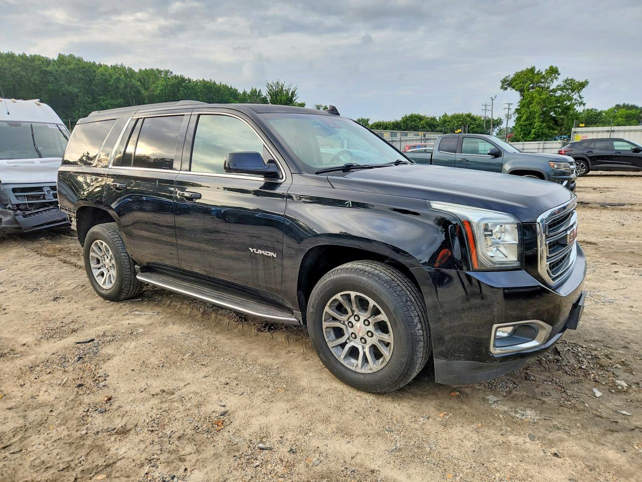 2016 GMC YUKON