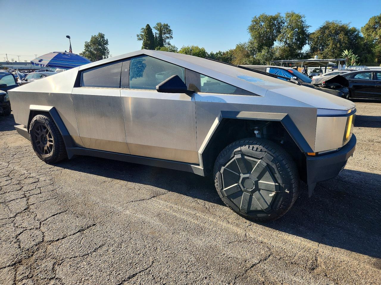 2024 TESLA CYBERTRUCK