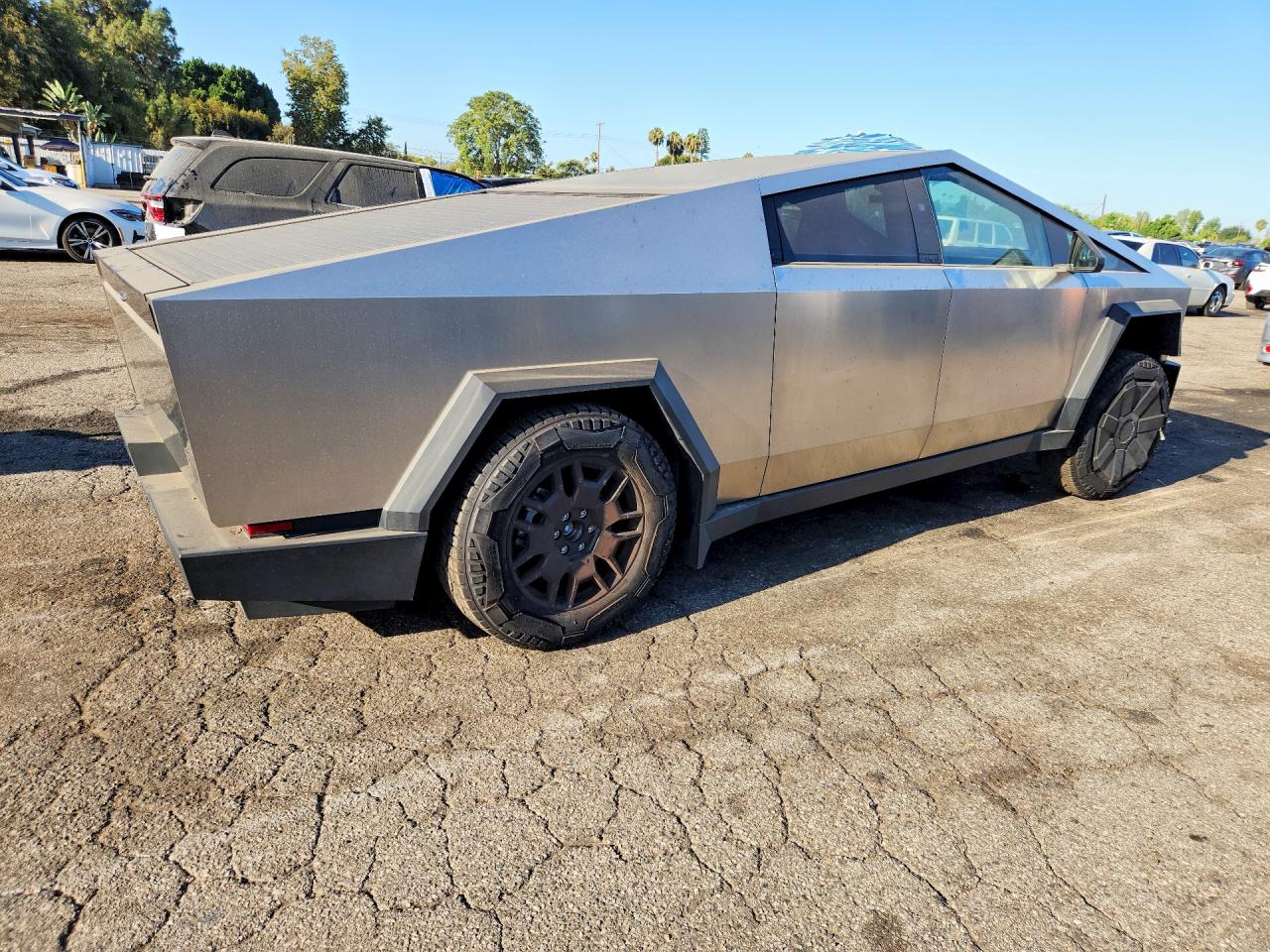 2024 TESLA CYBERTRUCK