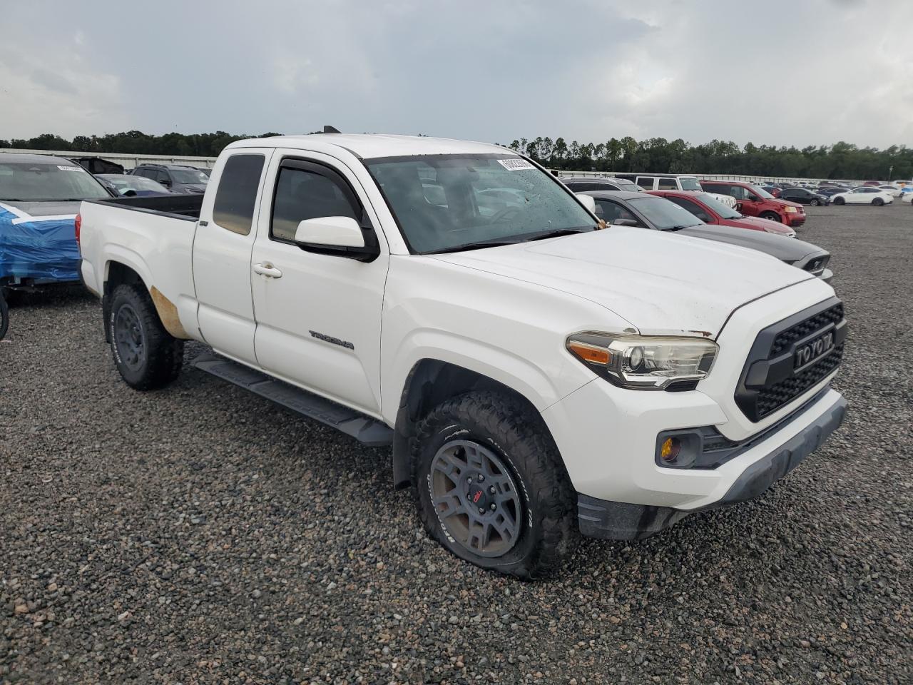 2016 TOYOTA TACOMA