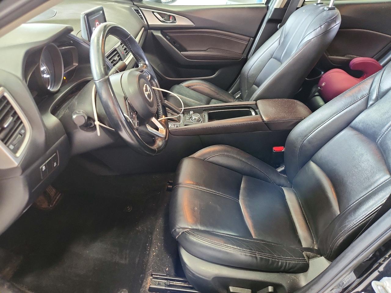 2018 MAZDA 3