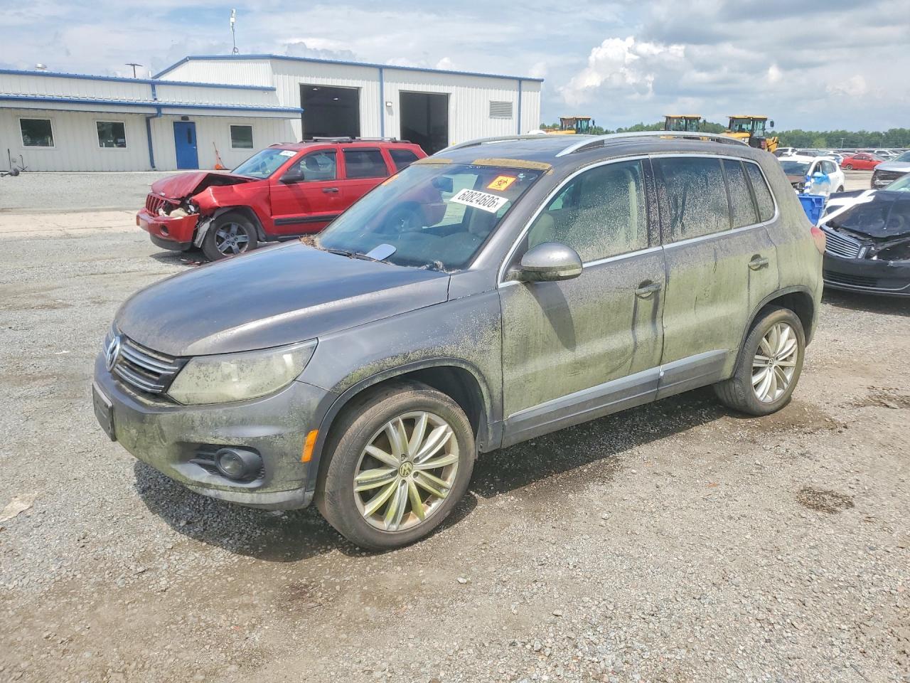 2012 VOLKSWAGEN TIGUAN
