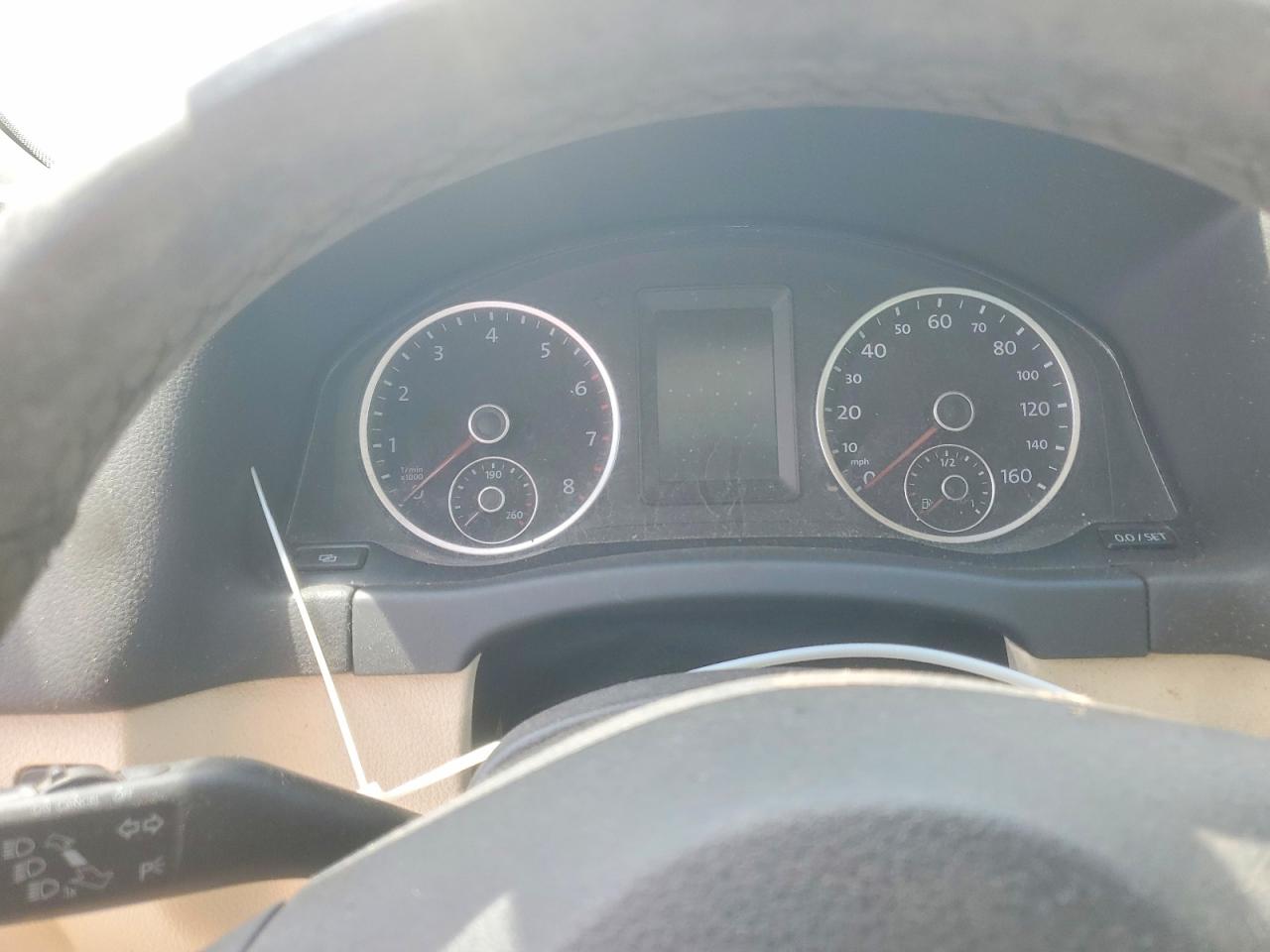 2012 VOLKSWAGEN TIGUAN