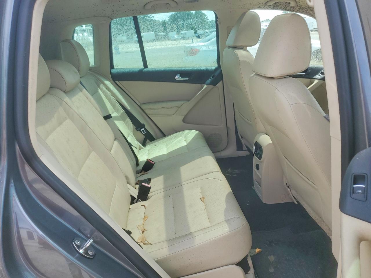 2012 VOLKSWAGEN TIGUAN