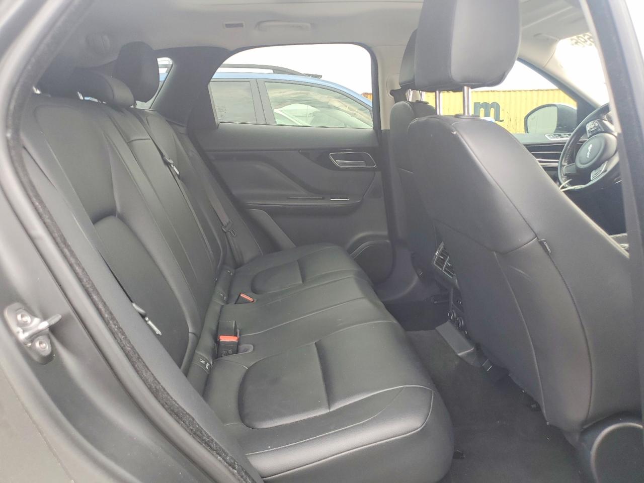 2017 JAGUAR F-PACE