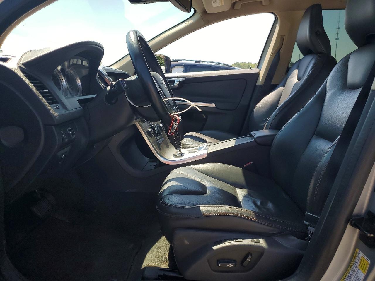 2012 VOLVO XC60