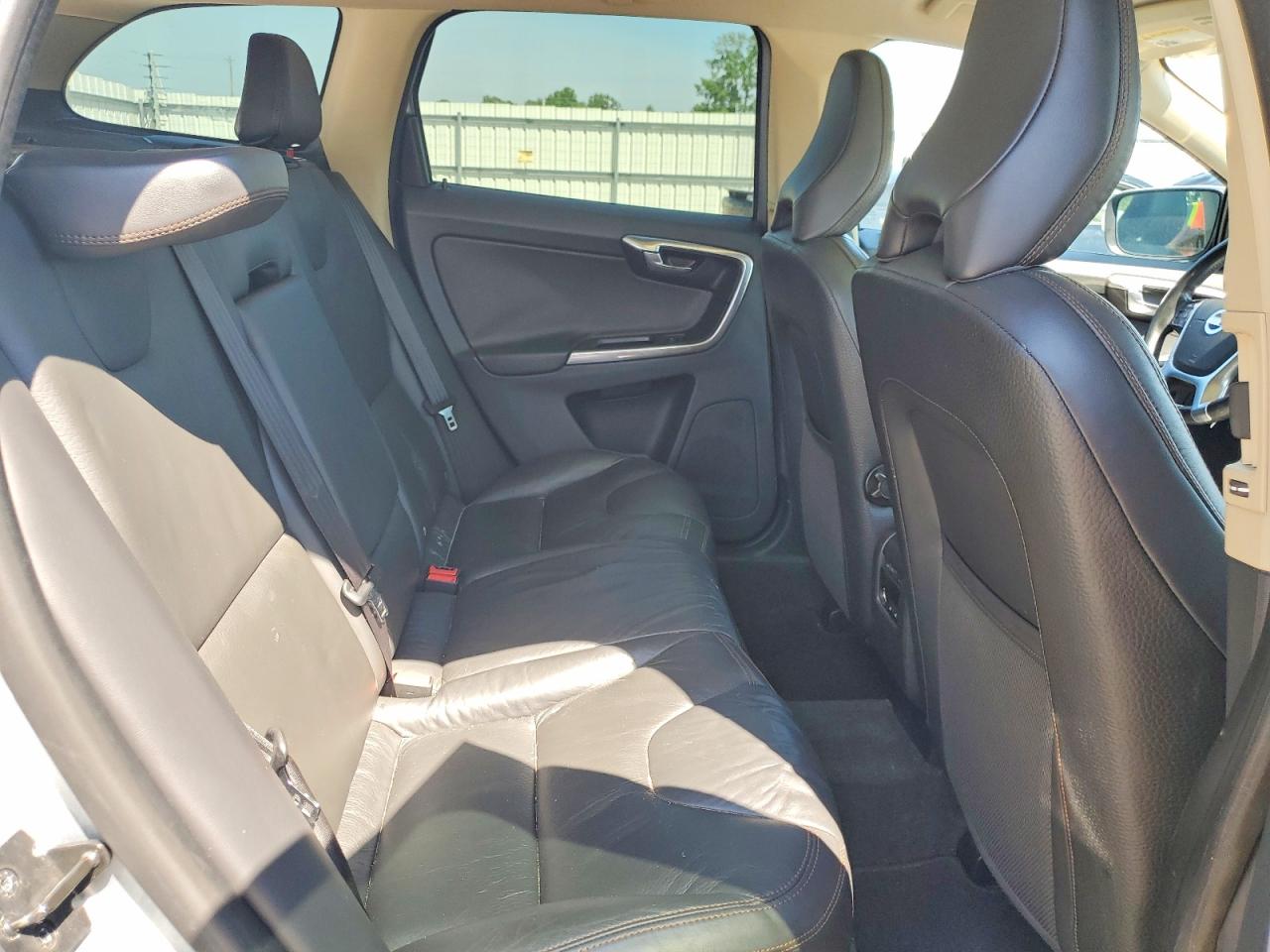 2012 VOLVO XC60