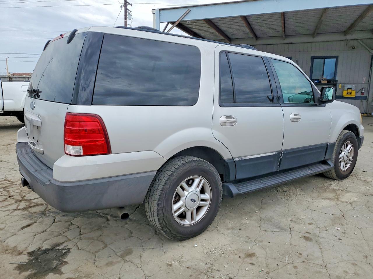 2004 FORD EXPEDITION