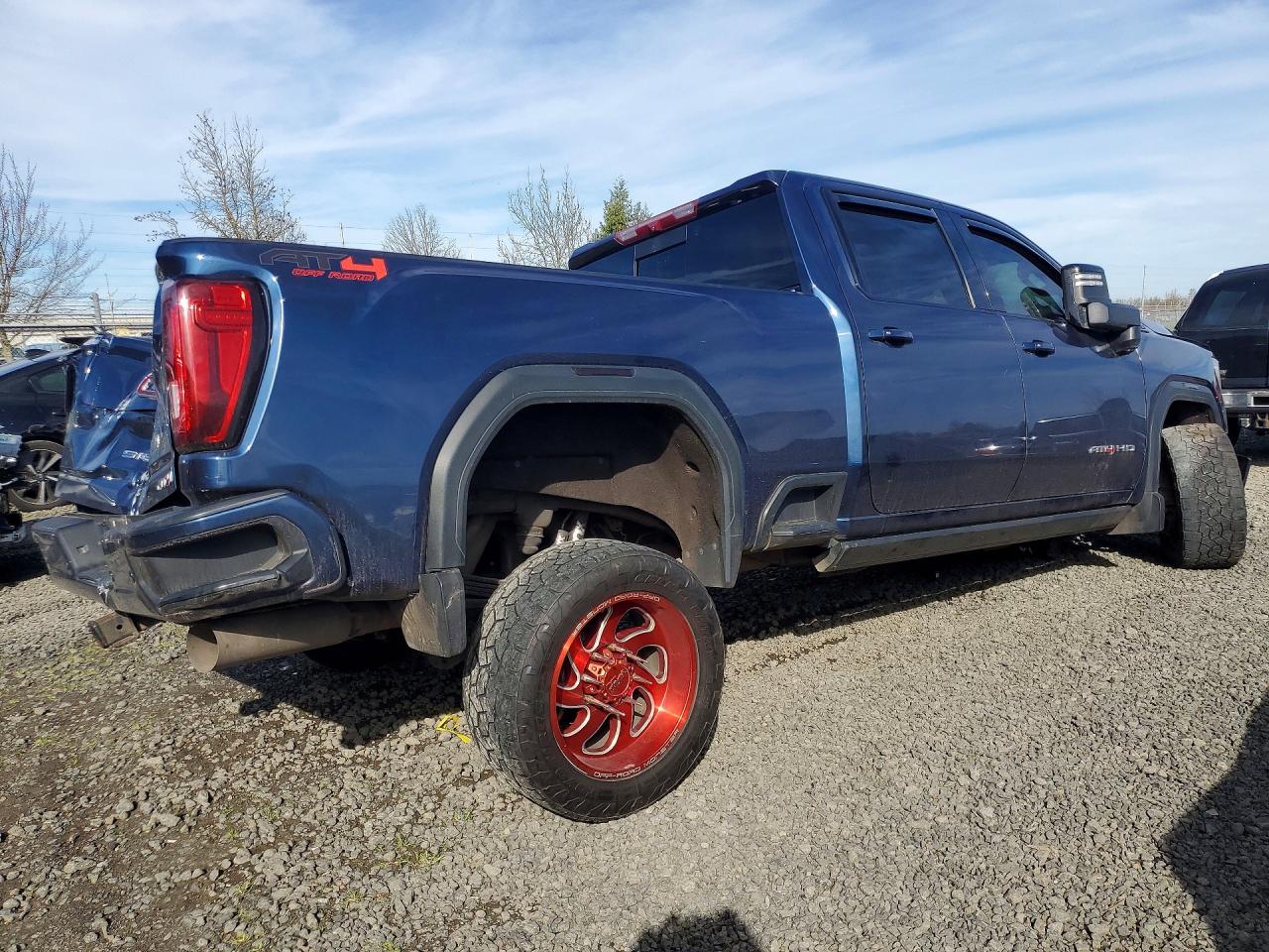 2022 GMC SIERRA