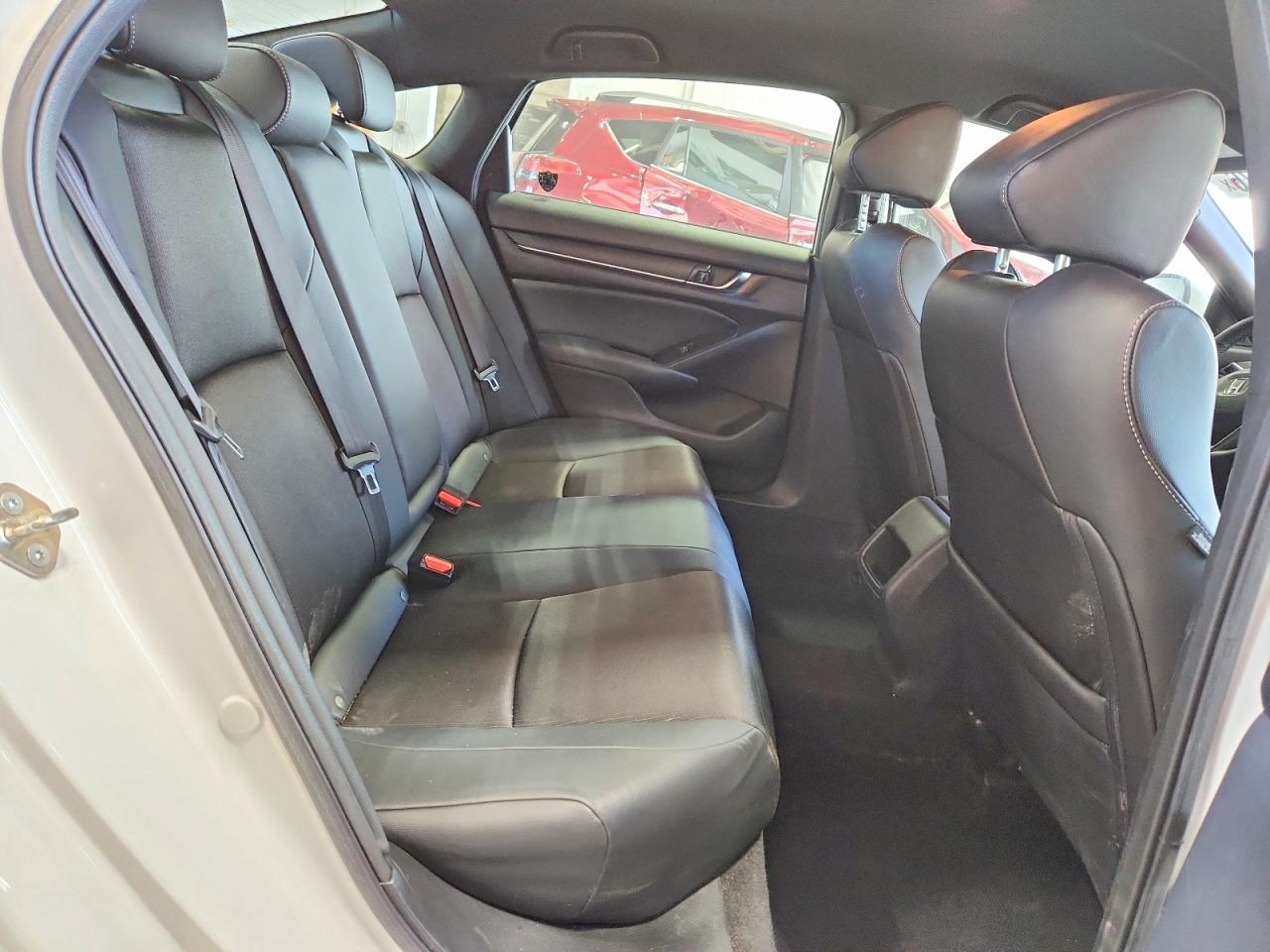 2019 HONDA ACCORD