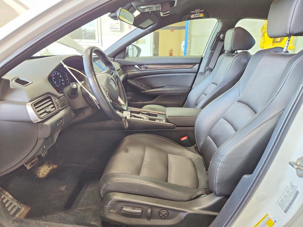 2019 HONDA ACCORD