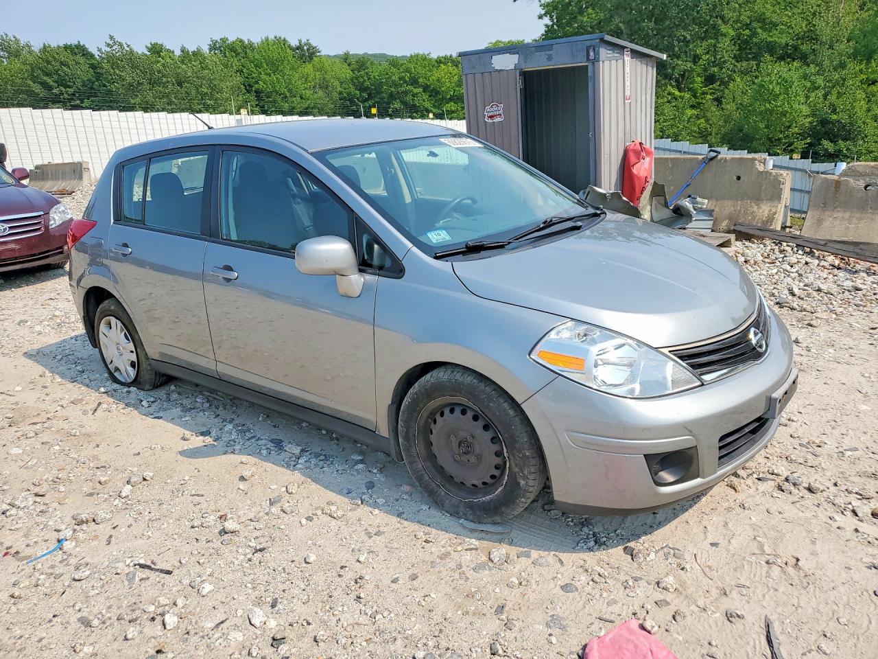 2011 NISSAN VERSA