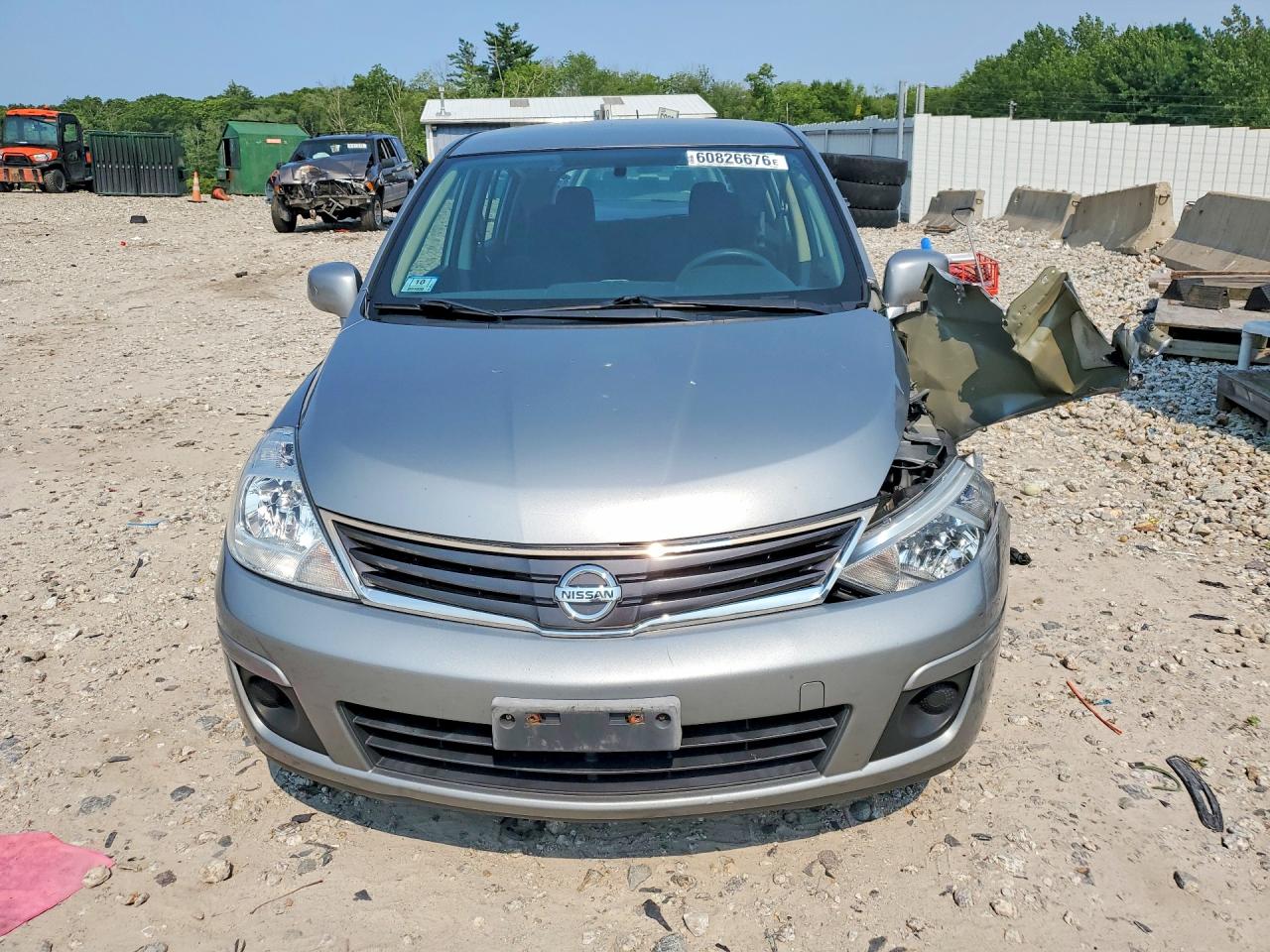 2011 NISSAN VERSA