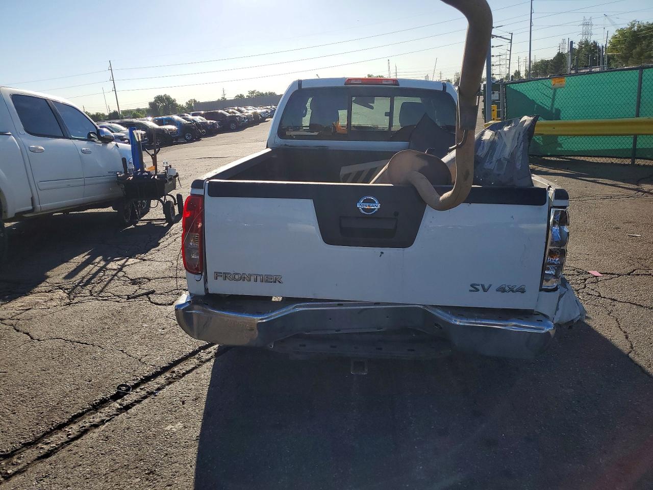 2015 NISSAN FRONTIER