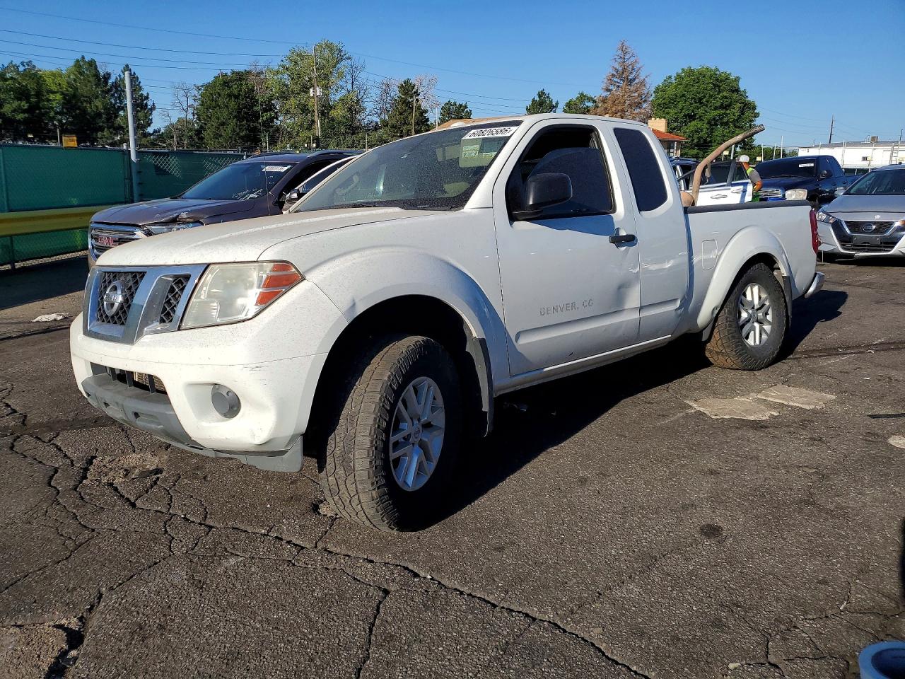 2015 NISSAN FRONTIER