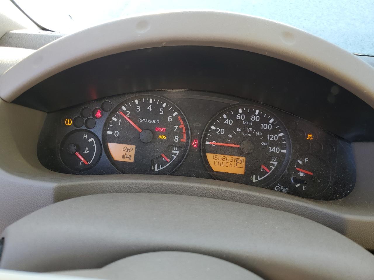 2015 NISSAN FRONTIER