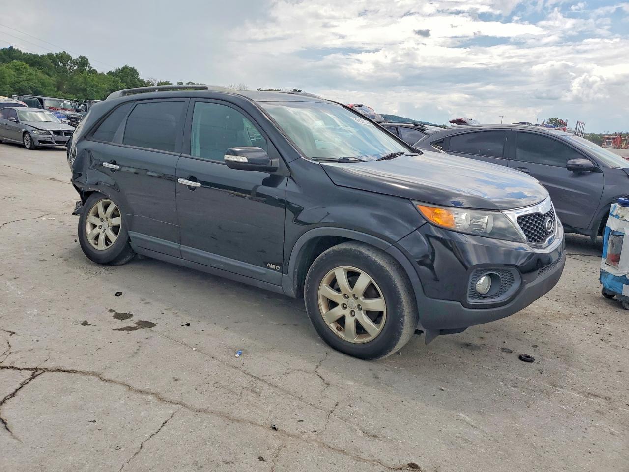 2011 KIA SORENTO