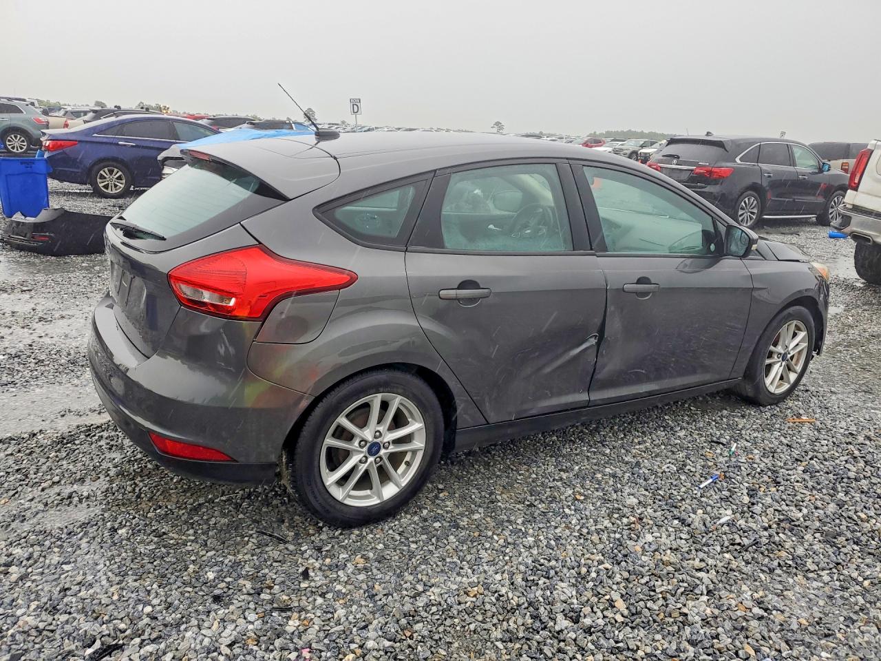 2016 FORD FOCUS