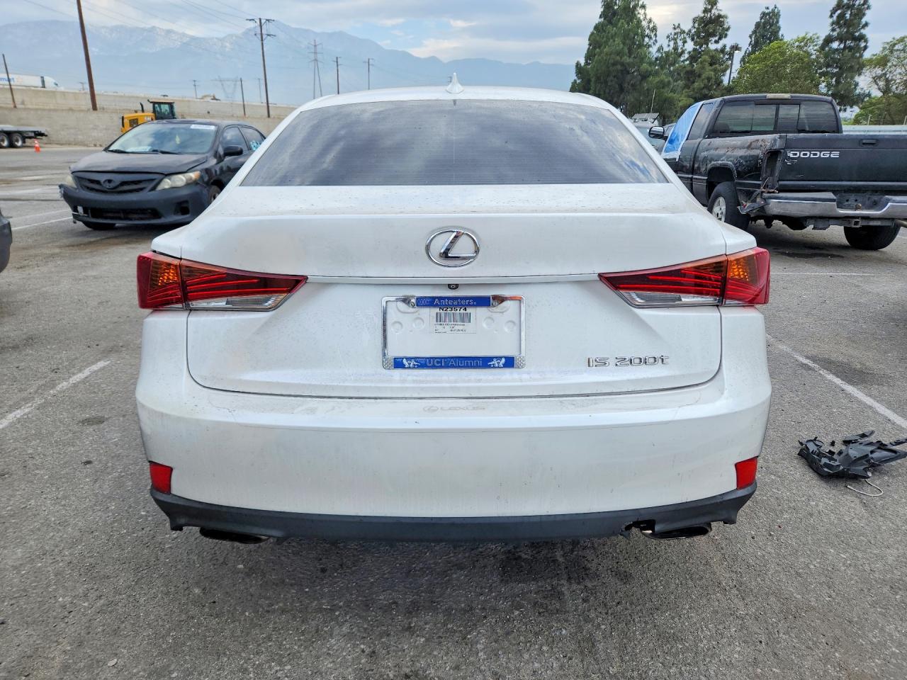 2017 LEXUS IS
