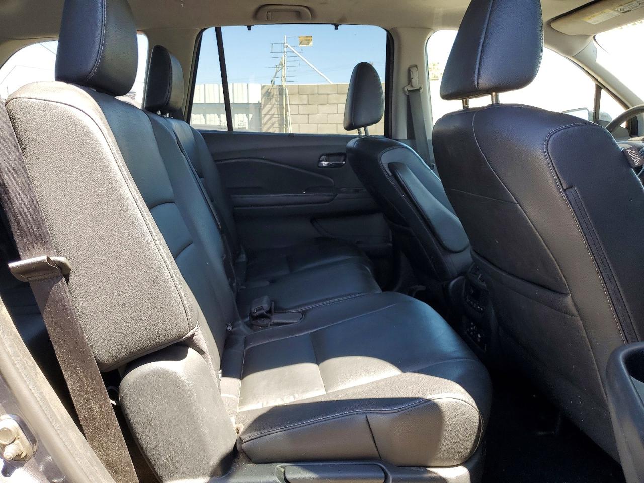 2016 HONDA PILOT