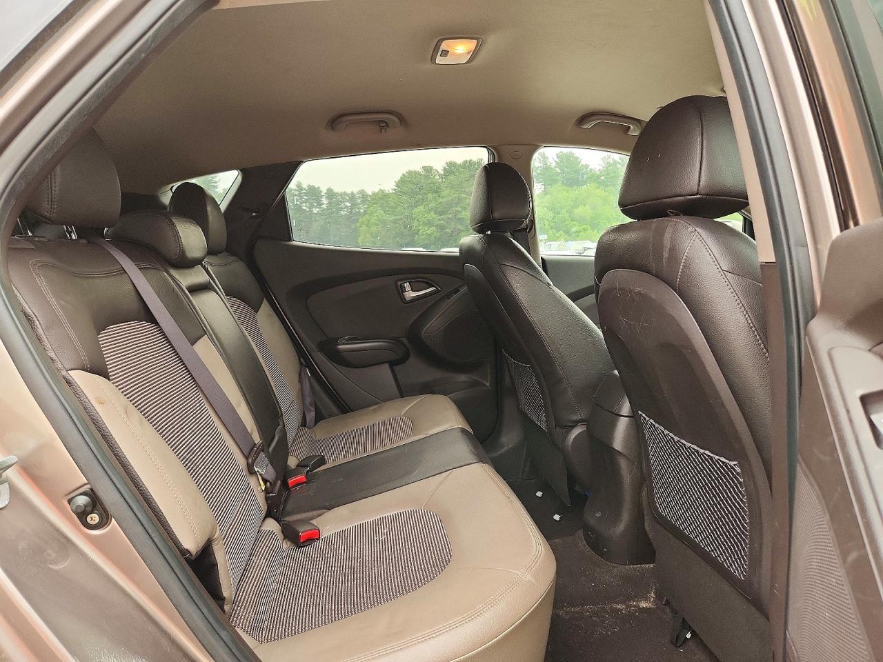 2012 HYUNDAI TUCSON