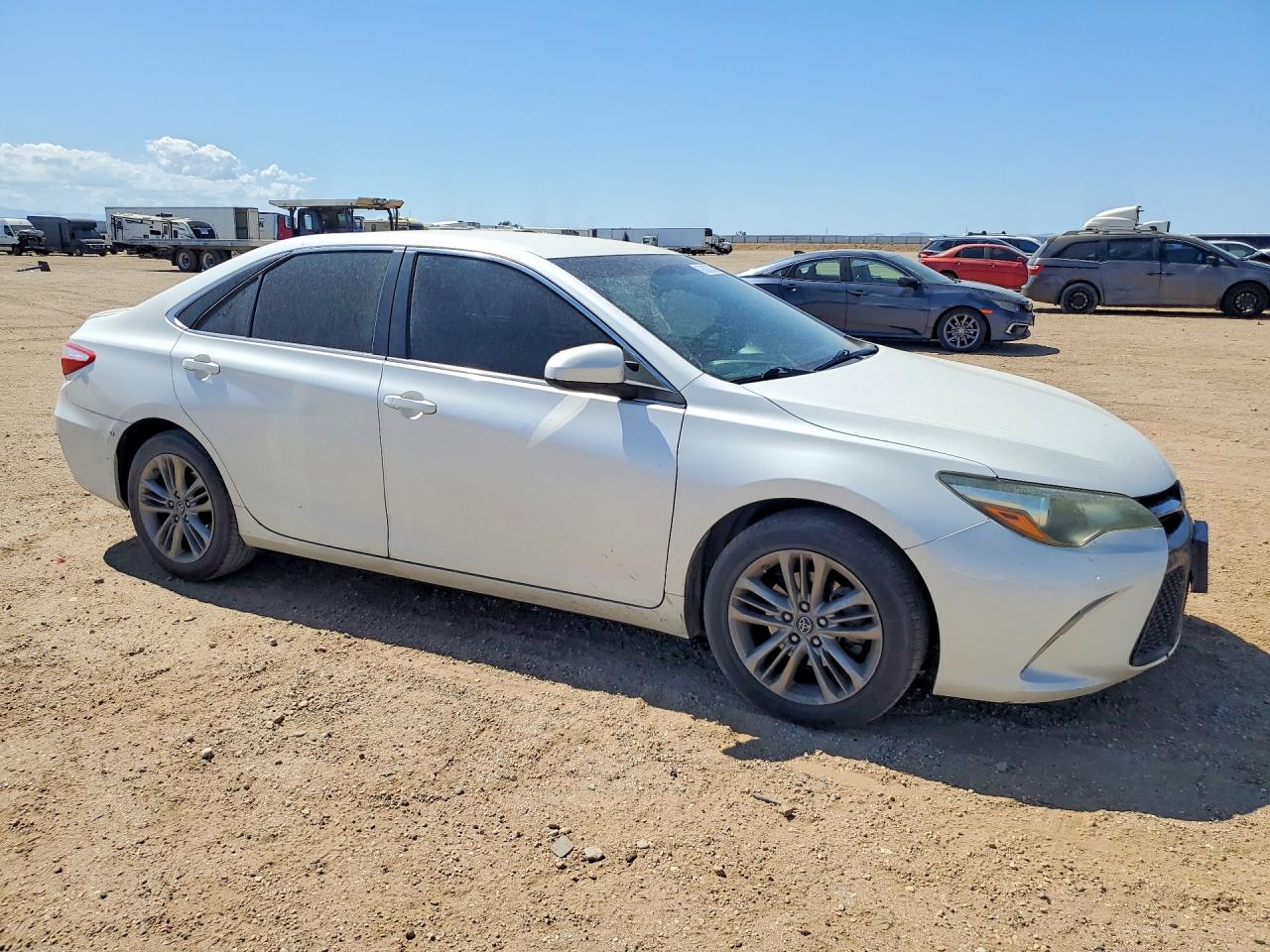 2016 TOYOTA CAMRY