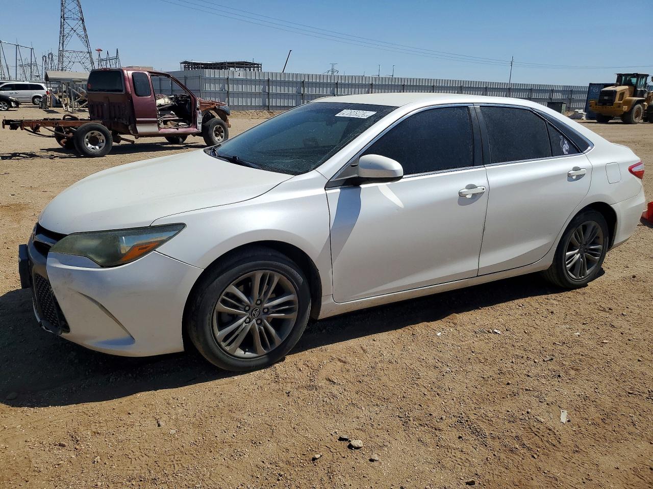 2016 TOYOTA CAMRY