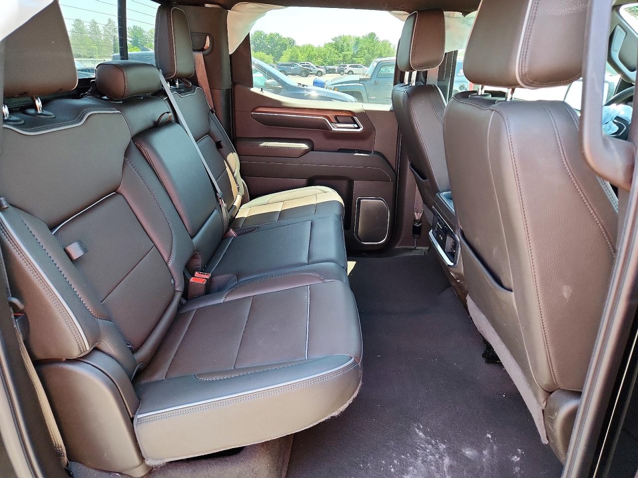 2023 GMC SIERRA