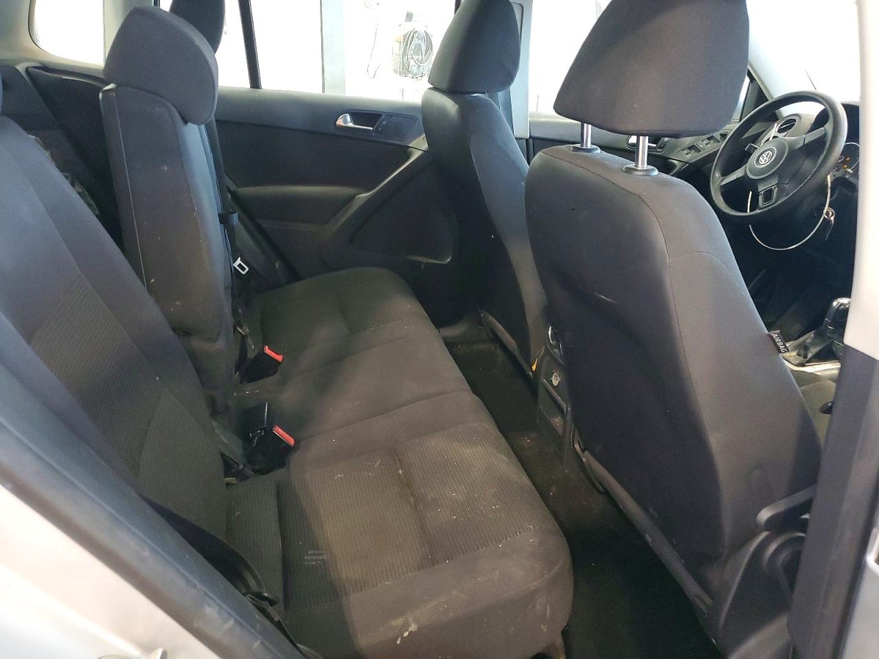 2012 VOLKSWAGEN TIGUAN