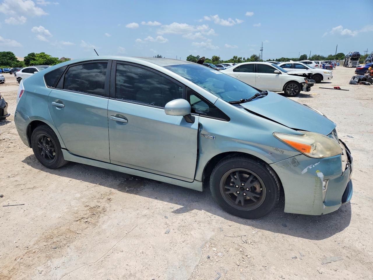 2013 TOYOTA PRIUS