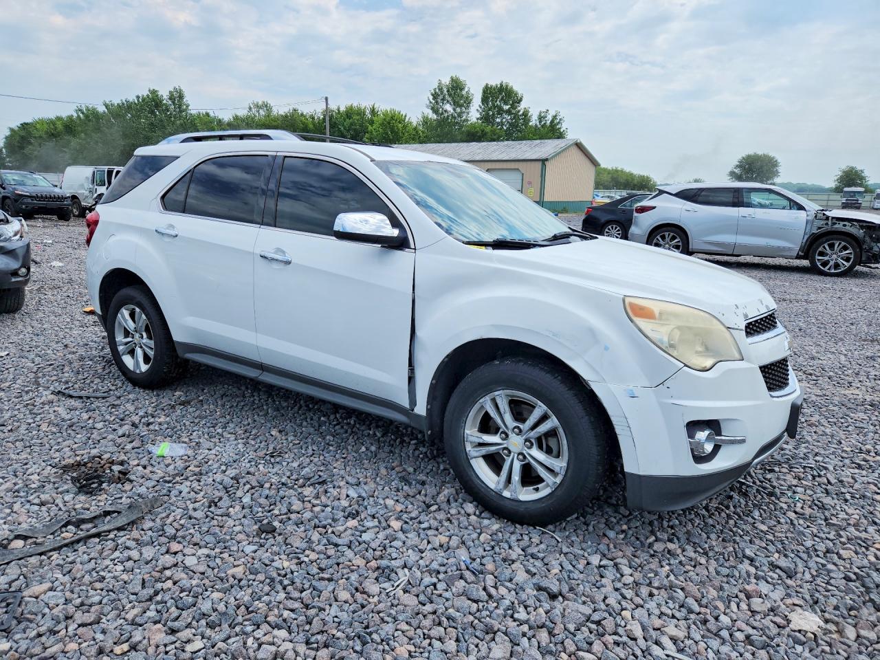 2011 CHEVROLET EQUINOX