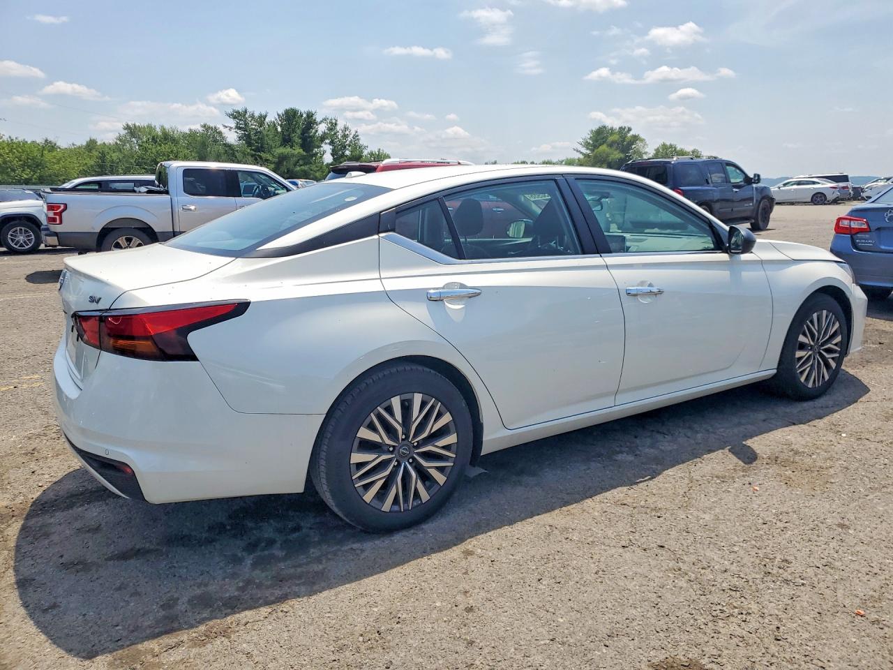 2024 NISSAN ALTIMA