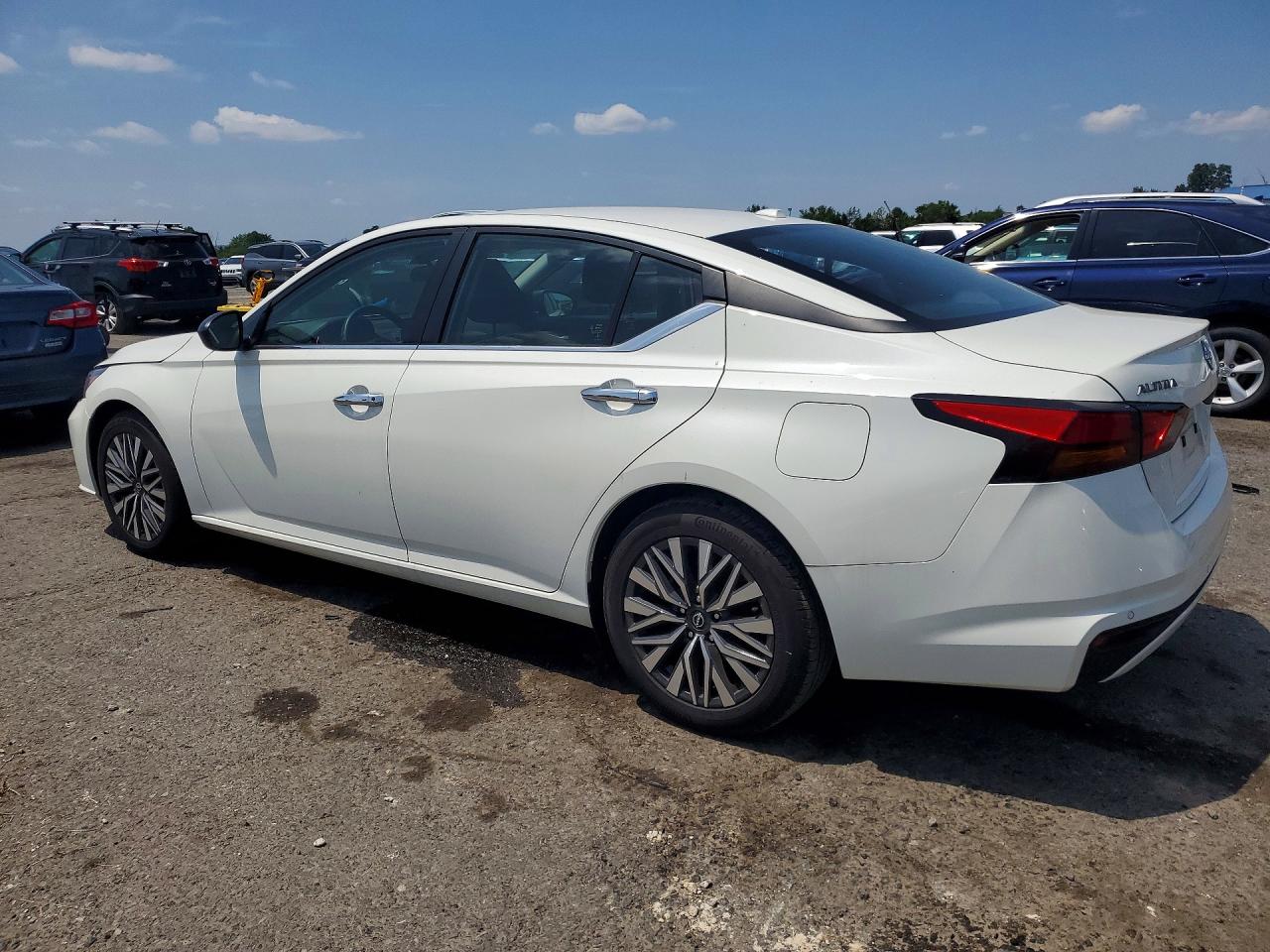 2024 NISSAN ALTIMA