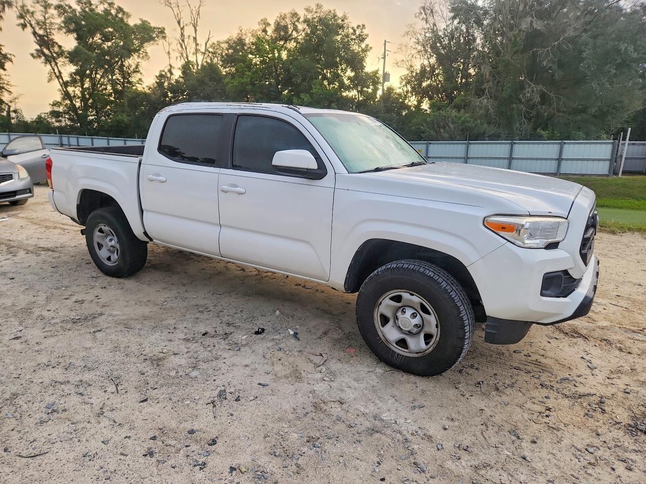 2016 TOYOTA TACOMA
