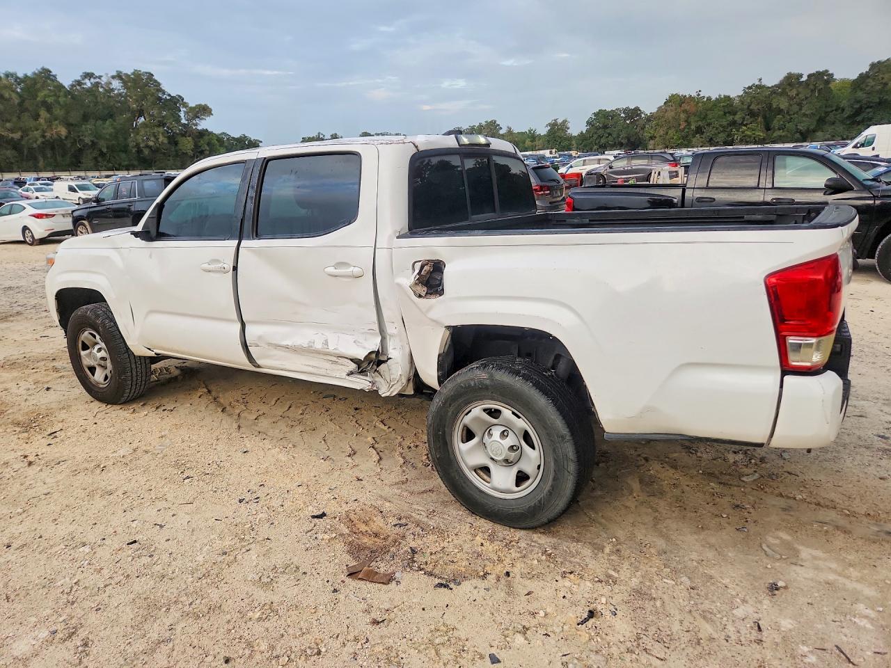 2016 TOYOTA TACOMA