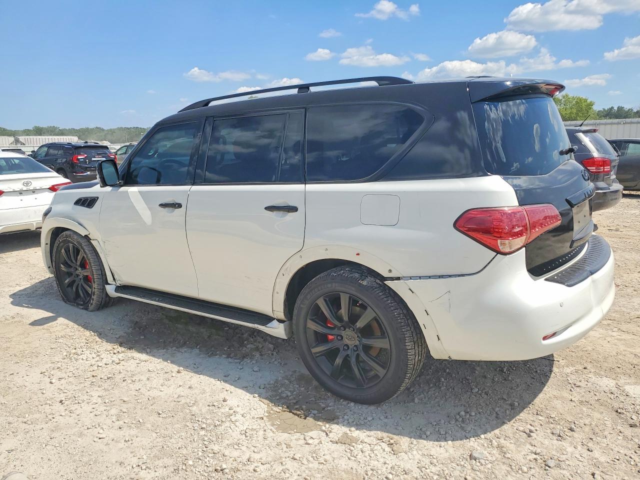 2012 INFINITI QX56