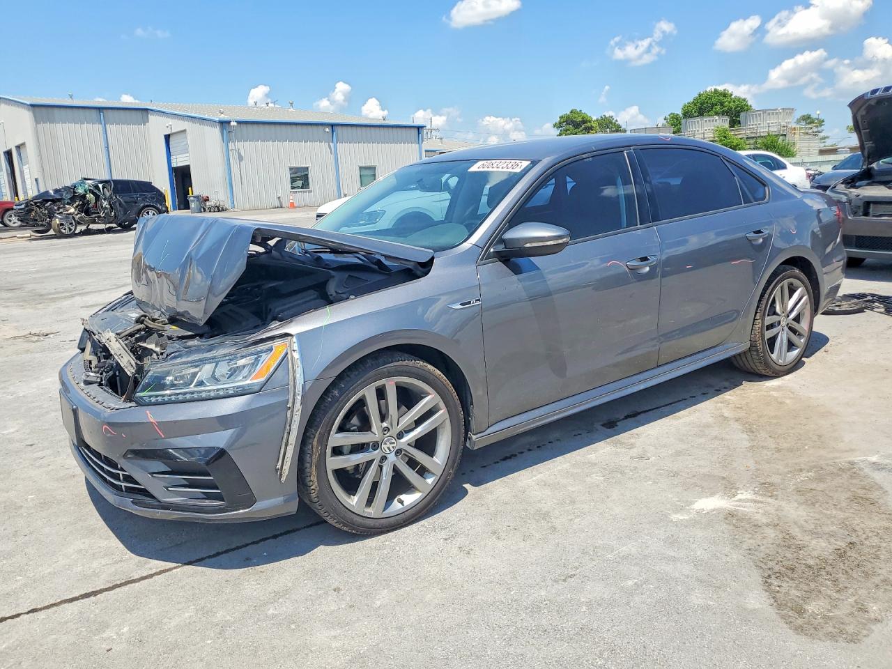 2018 VOLKSWAGEN PASSAT
