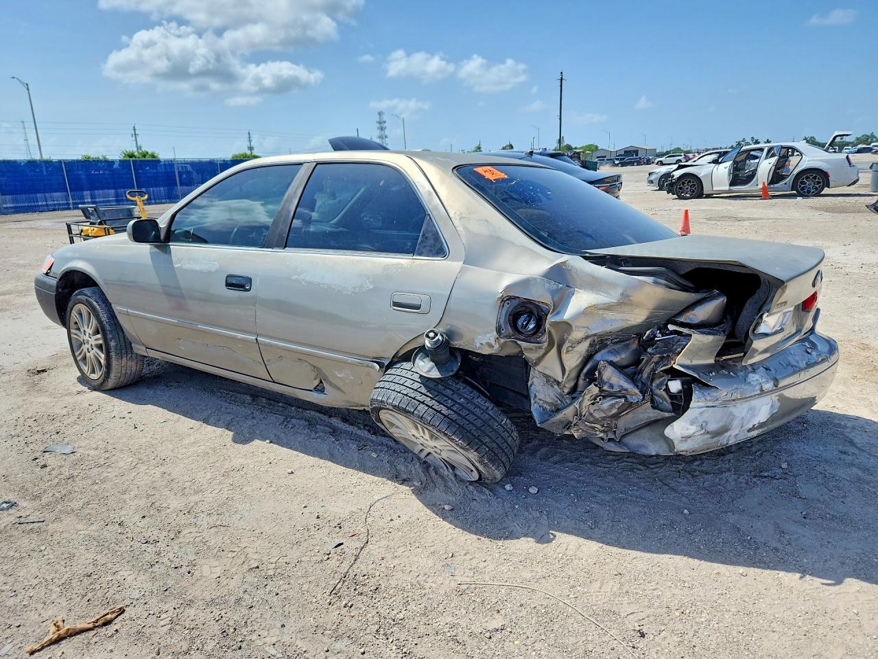 1998 TOYOTA CAMRY LE