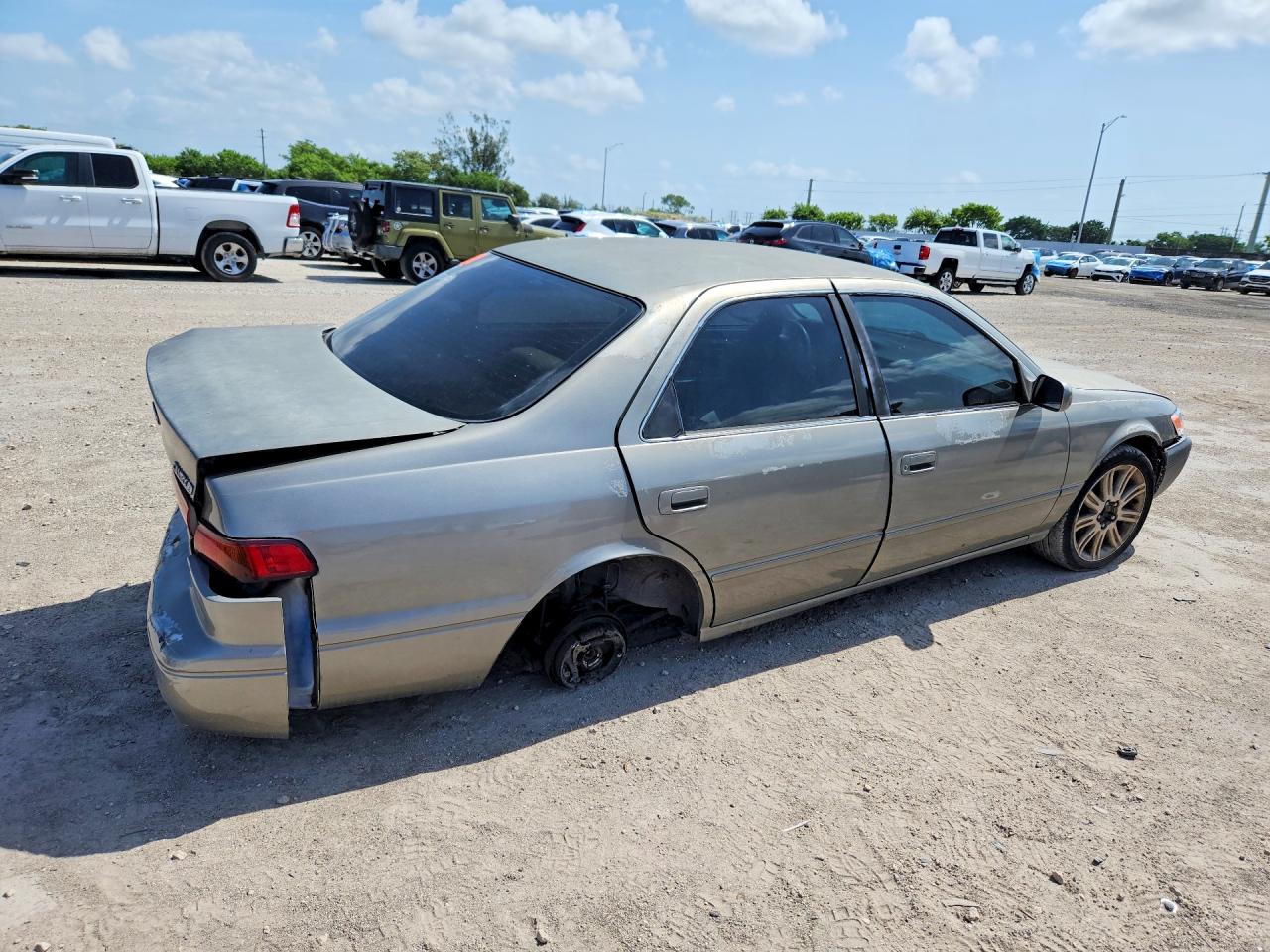 1998 TOYOTA CAMRY LE