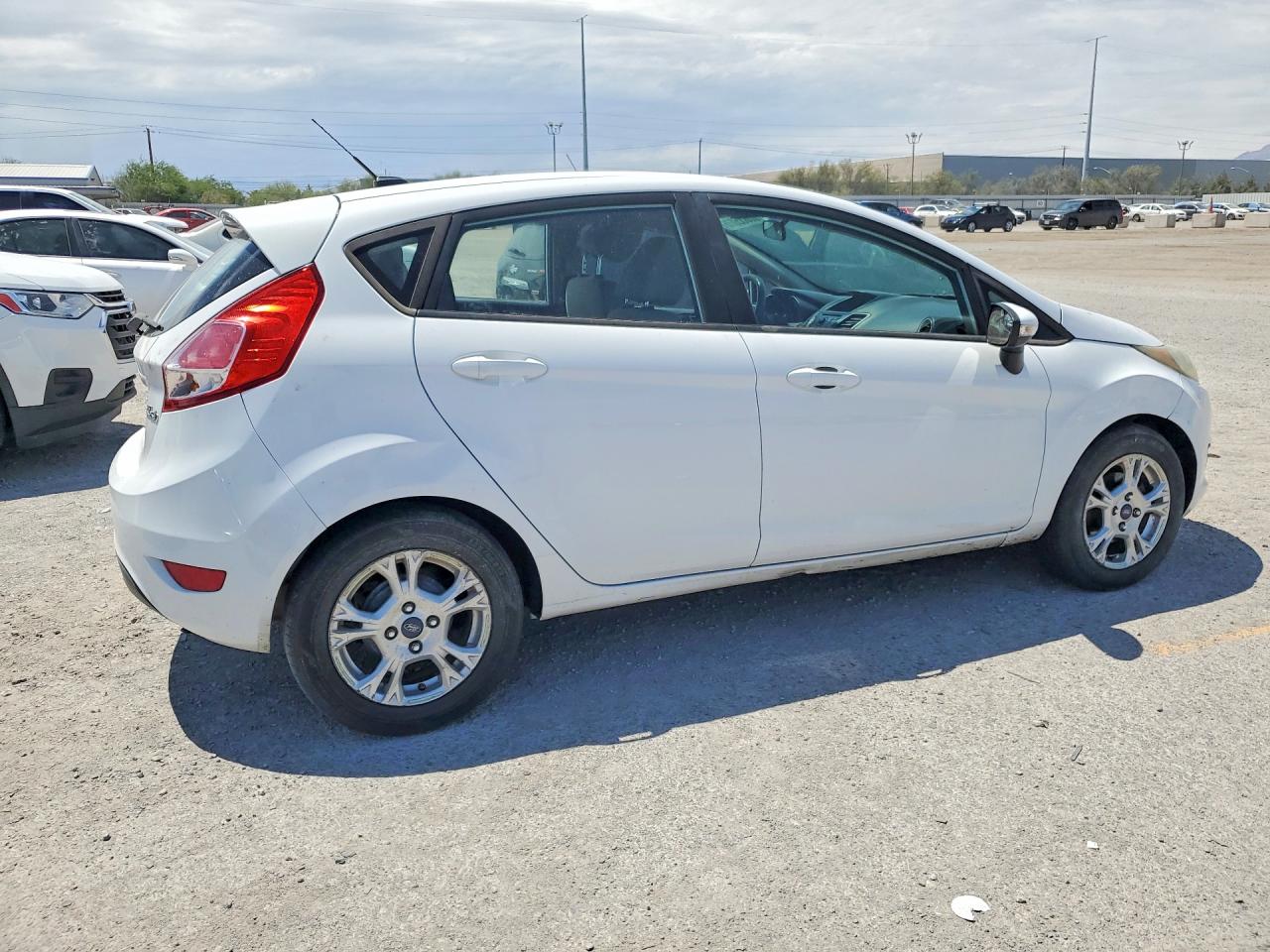 2015 FORD FIESTA