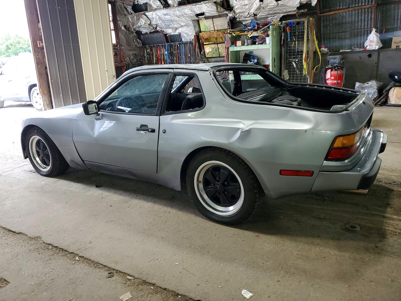 1983 PORSCHE 944