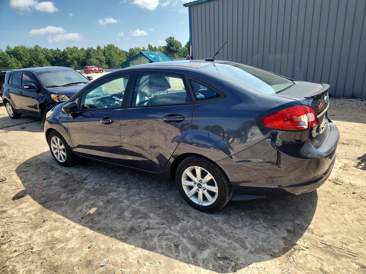 2013 FORD FIESTA